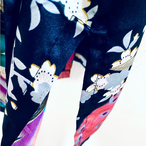 Sam Well Blue Floral Satin kimono Robe - Picture 9 of 9